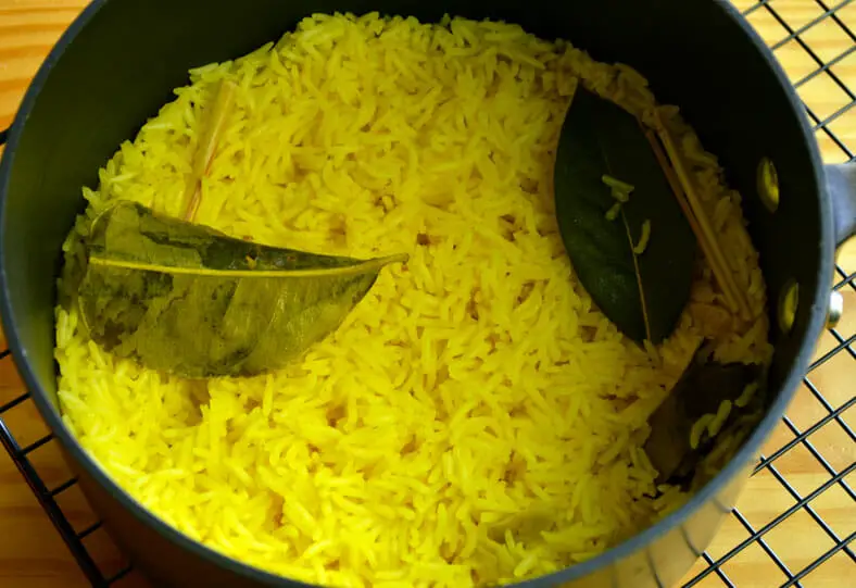 Ready to serve turmeric rice dish