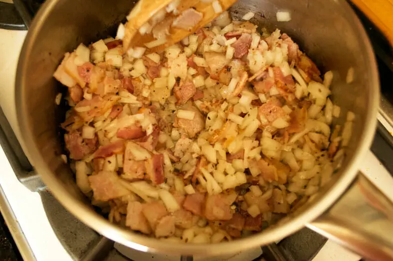 Bacon, mushrooms and onions filling for Latvian piragi (Bacon pie)