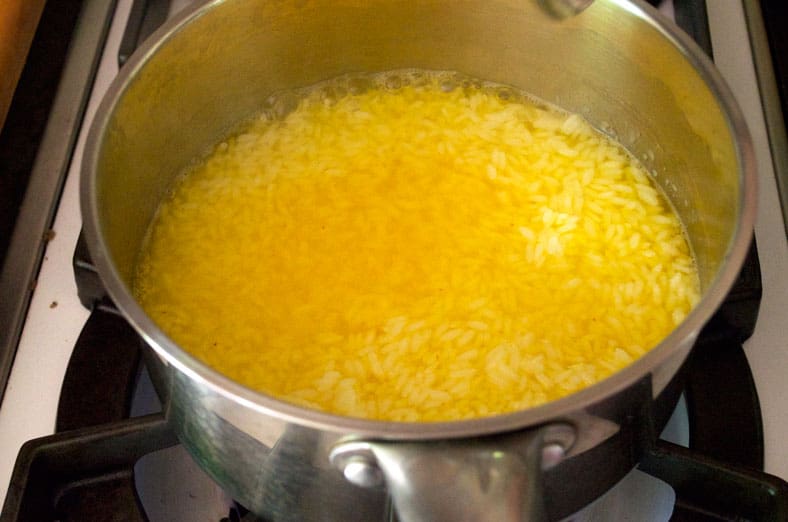 saffron rice that will be served with Jordanian Mansaf