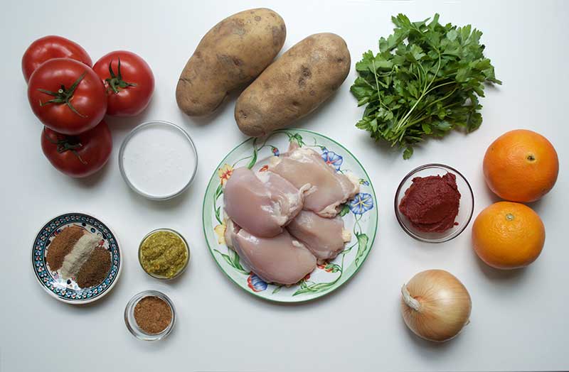 View of ingredients - Chicken meal, chicken milk, chicken and vegetable