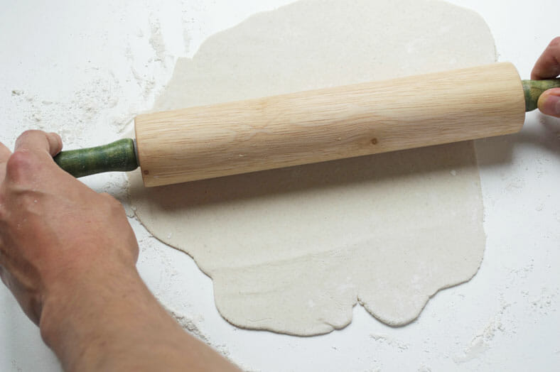 Rolling dough with the rolling pin