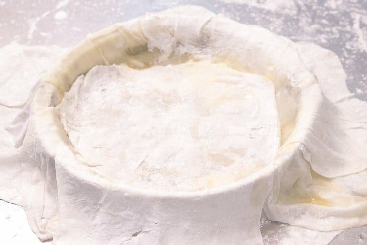 5-6 phyllo sheets wrapping around pan