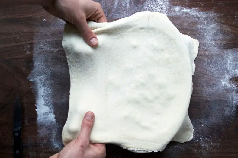 Covering casserole with rolled puff pastry