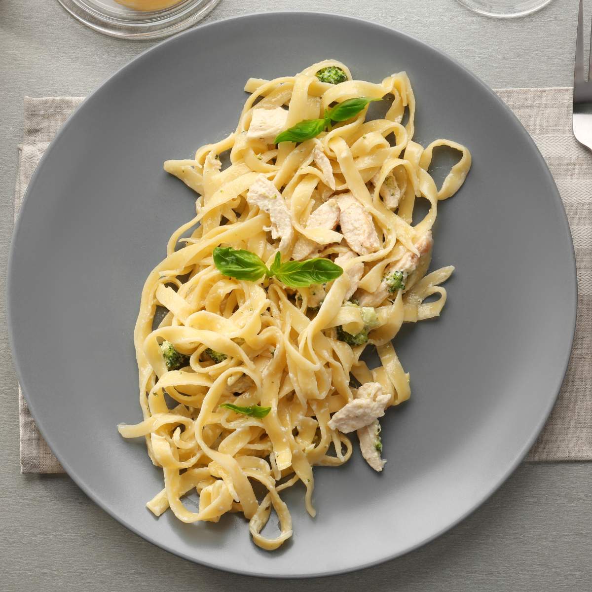 Linguine Vs Fettuccine: Pasta Showdown Revealed